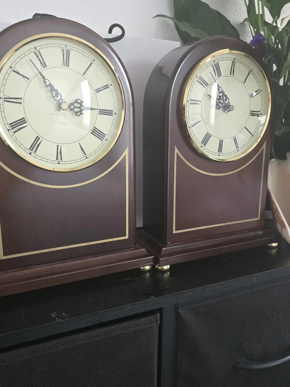 Classic Brown Mantel Clock Pair - Unbranded